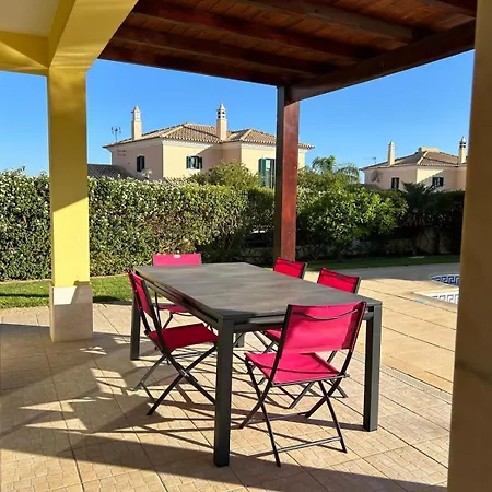 House With Private Pool Near Albufeira